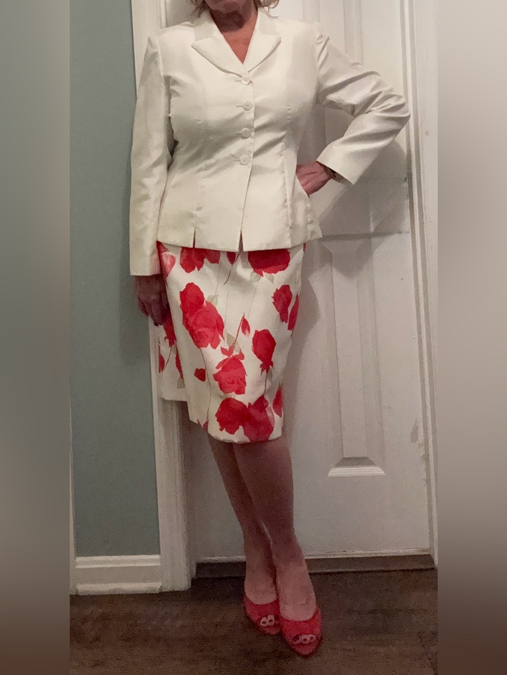 Le Suit 2-Piece Suit White Blazer and Red White Floral Skirt Career Wedding 10P - Picture 11 of 12
